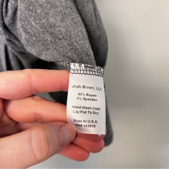 Joah Brown Perfect Shape Tank in Grey - Picture 3 of 4